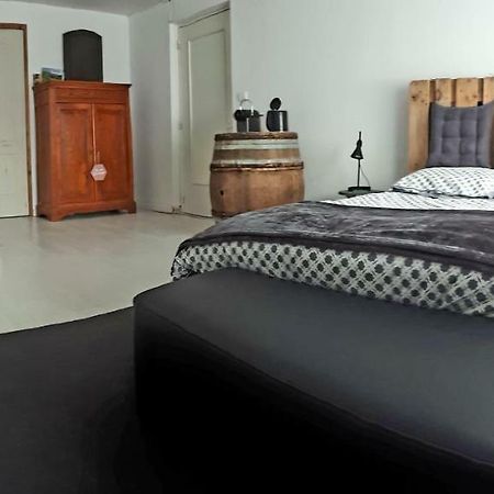 Chambre Au Tonneau Флёри Экстерьер фото